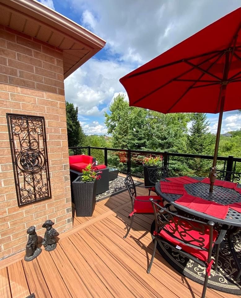 Custom deck by Hadley-Irvine